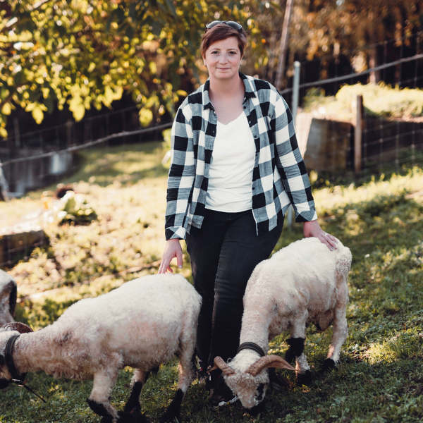 Katja avec ses moutons